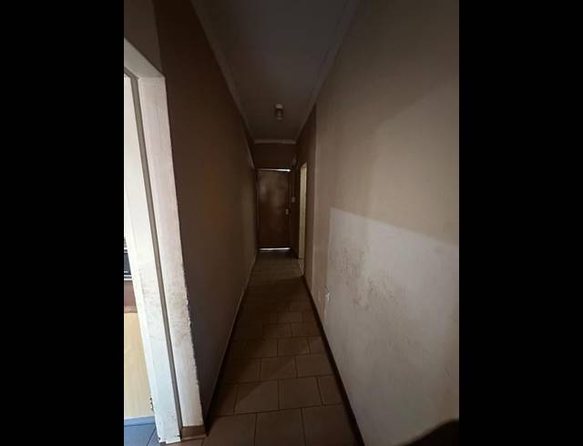 6 BEDROOM HOUSE FOR SALE IN MALVERN